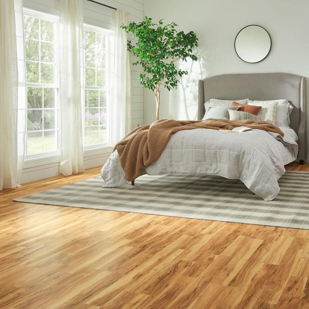 XP Ellwood Maple 10 mm T x 7.4 in. W Water Resistant Laminate Wood Flooring (19.63 sq. ft./case) - Hercitys