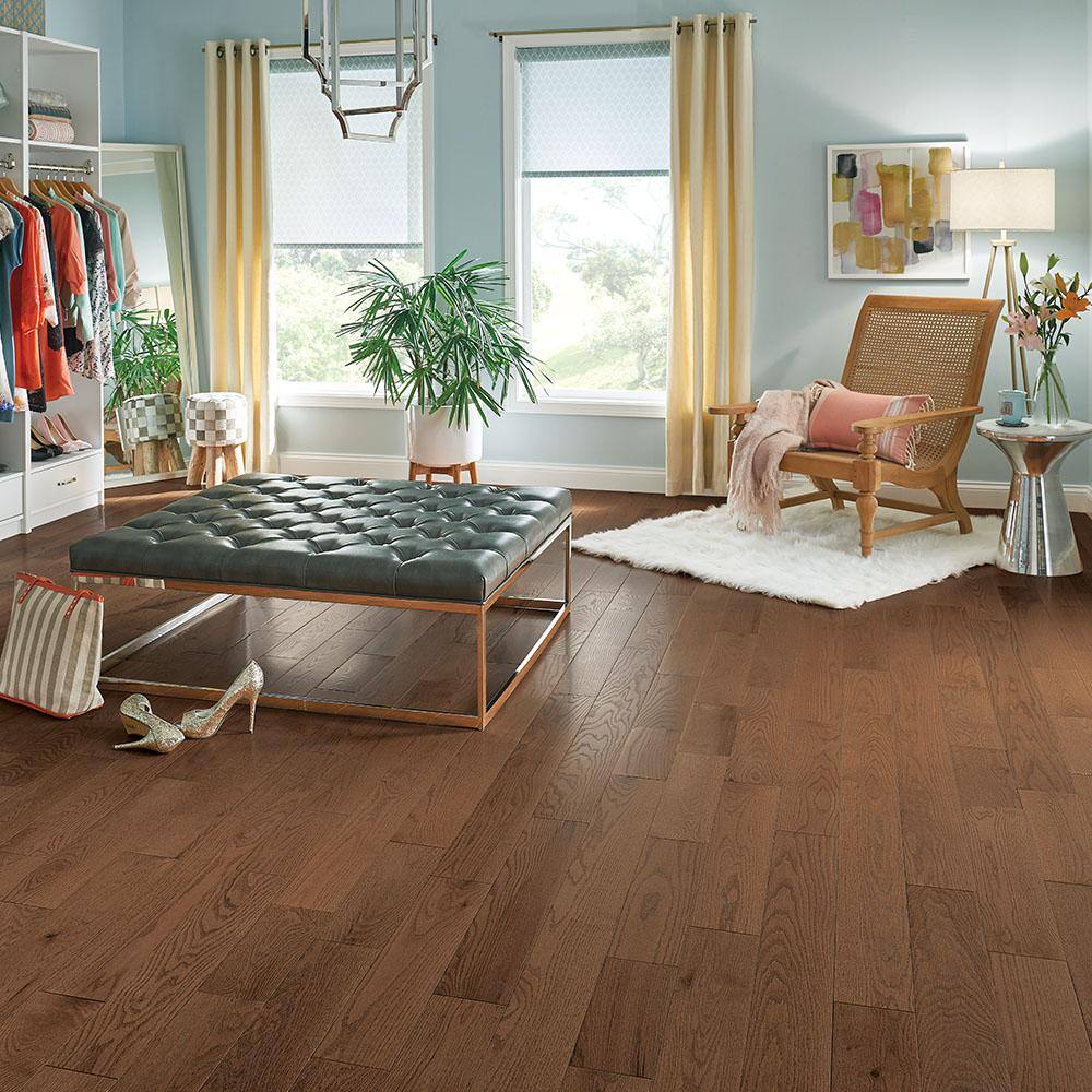 Revolutionary Rustics Oakleaf Brown Oak 3/4 in. T x 5 in. W Distressed Solid Hardwood Flooring (23.5 sq.ft./ctn) - Hercitys