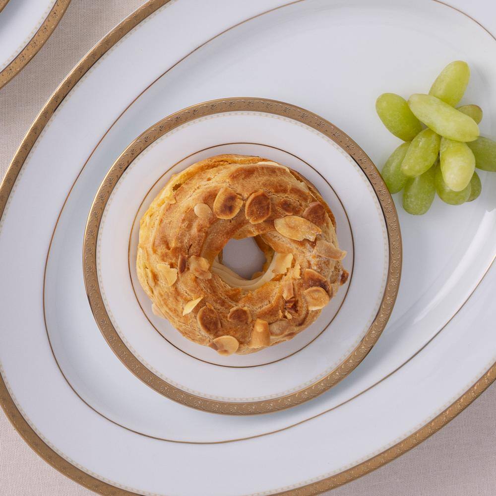 Charlotta Gold 6.25 in (Gold) Porcelain Appetizer Plates, (Set of 4) - Hercitys