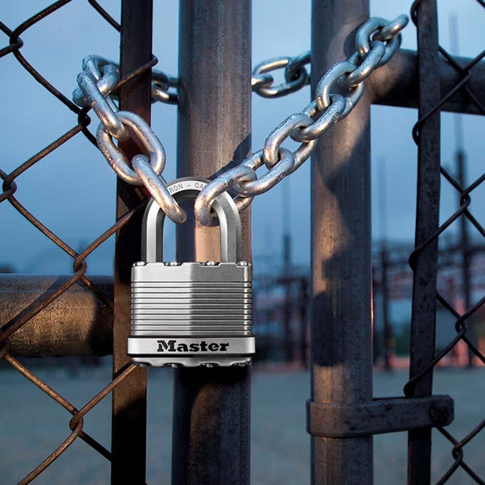 Heavy Duty Outdoor Padlock with Key, 2-1/2 in. Wide, 1-1/2 in. Shackle - Hercitys