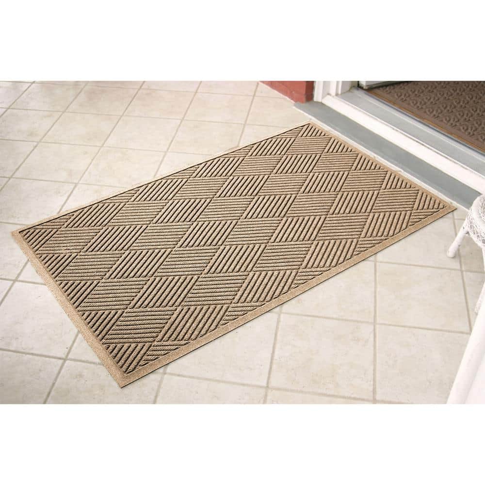 Waterhog Diamonds Camel 35 in. x 59 in. PET Polyester Indoor Outdoor Doormat - Hercitys