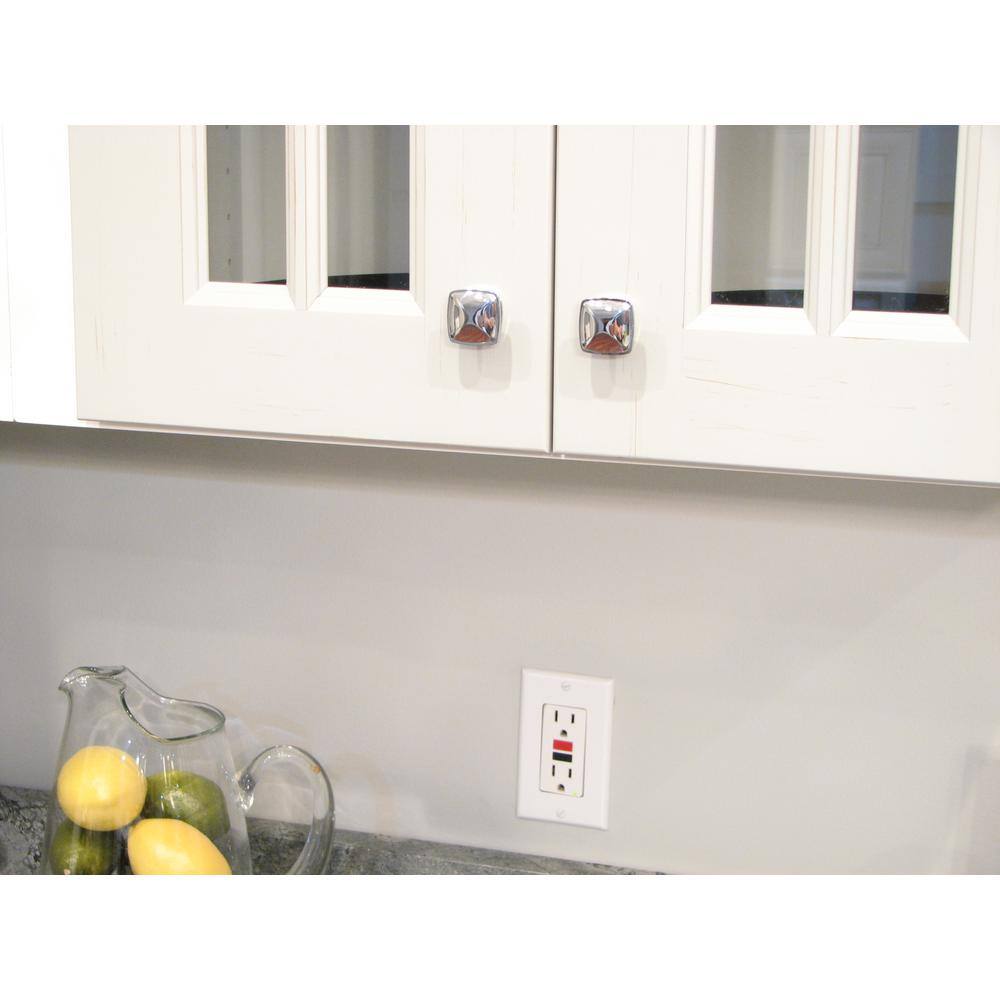 Providence 1-/14 in. Polished Chrome Square Cabinet Knob (10-Pack) - Hercitys