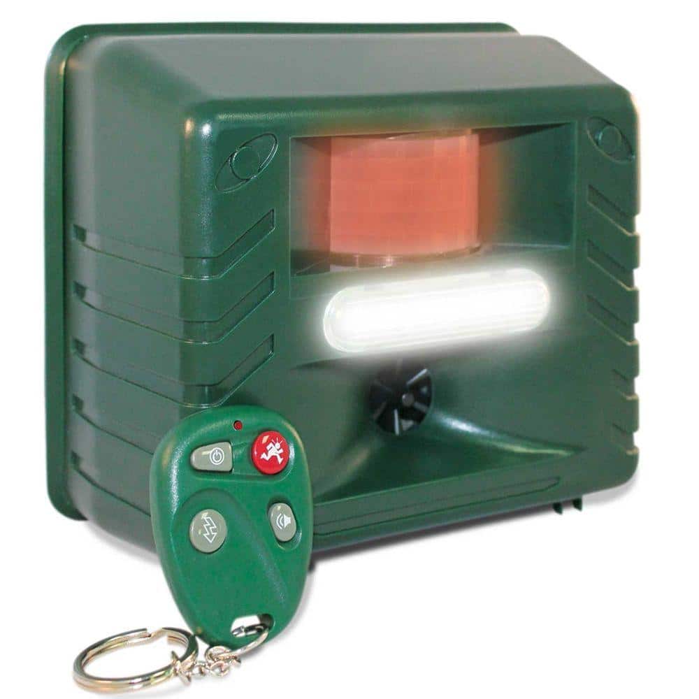 Yard Sentinel RC, Ultimate Ultrasonic Animal Pest Repeller with Remote Control - Hercitys