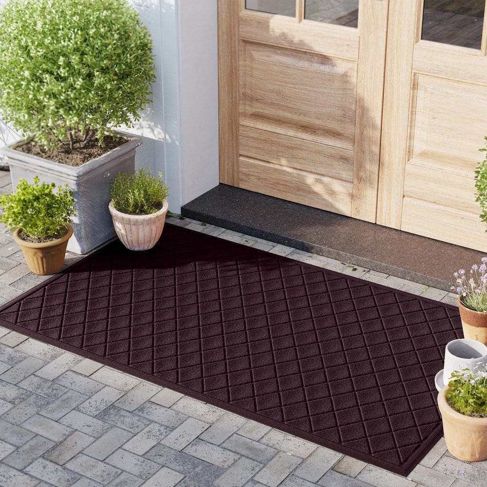 Waterhog Argyle Bordeaux 45 in. x 70 in. PET Polyester Indoor Outdoor Estate Mat - Hercitys