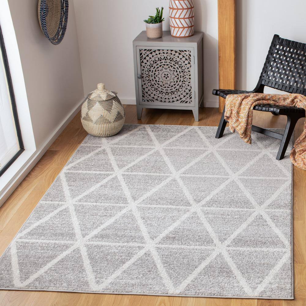 Adirondack Gray/Ivory 9 ft. x 12 ft. Chevron Triangle Area Rug - Hercitys