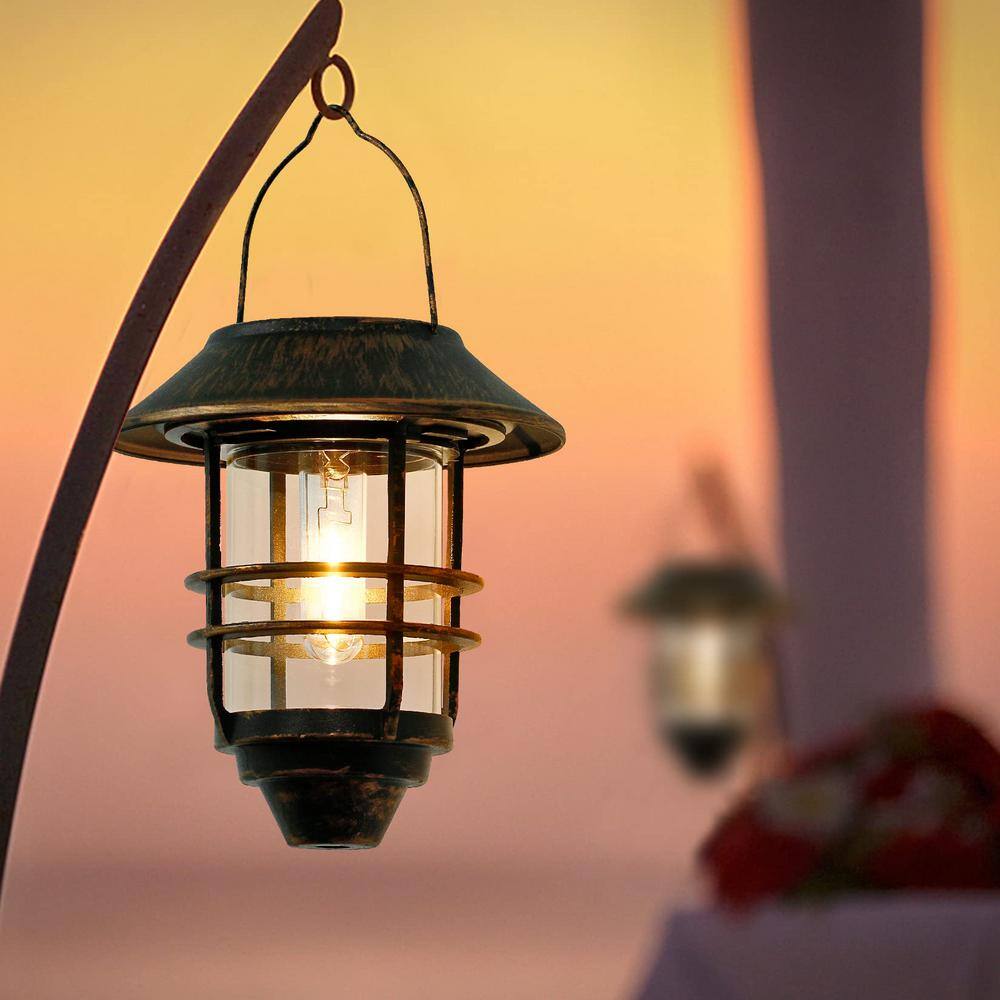 Outdoor Decor, Solar Lantern Outdoor Lights (2-Pack) - Hercitys