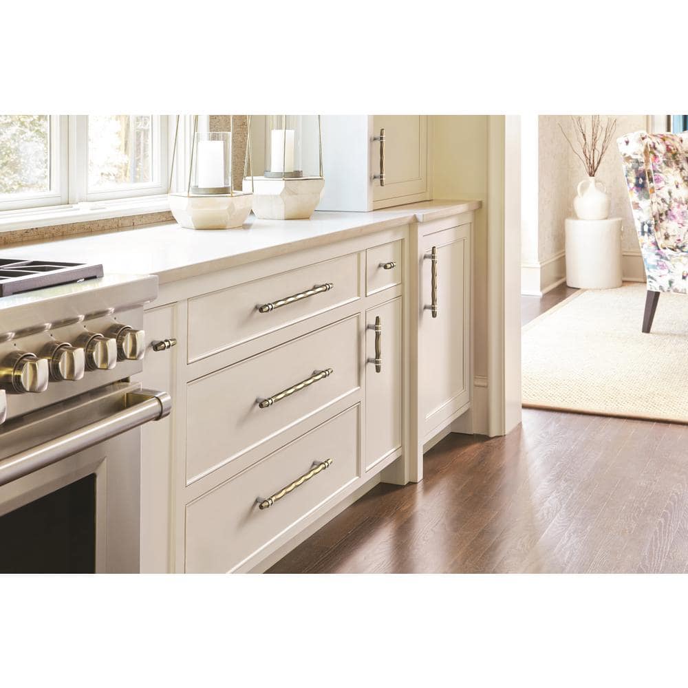 London 5-1/16 in. (128mm) Modern Golden Champagne/Polished Chrome Bar Cabinet Pull - Hercitys