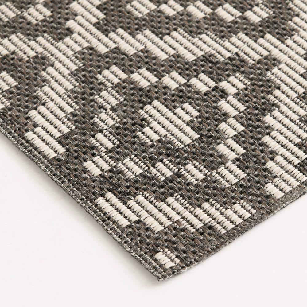 Diamond – Gray/Beige – 12 ft. Wide x Cut to Length – 16 oz. Polypropylene Patterned Indoor/Outdoor Carpet - Hercitys