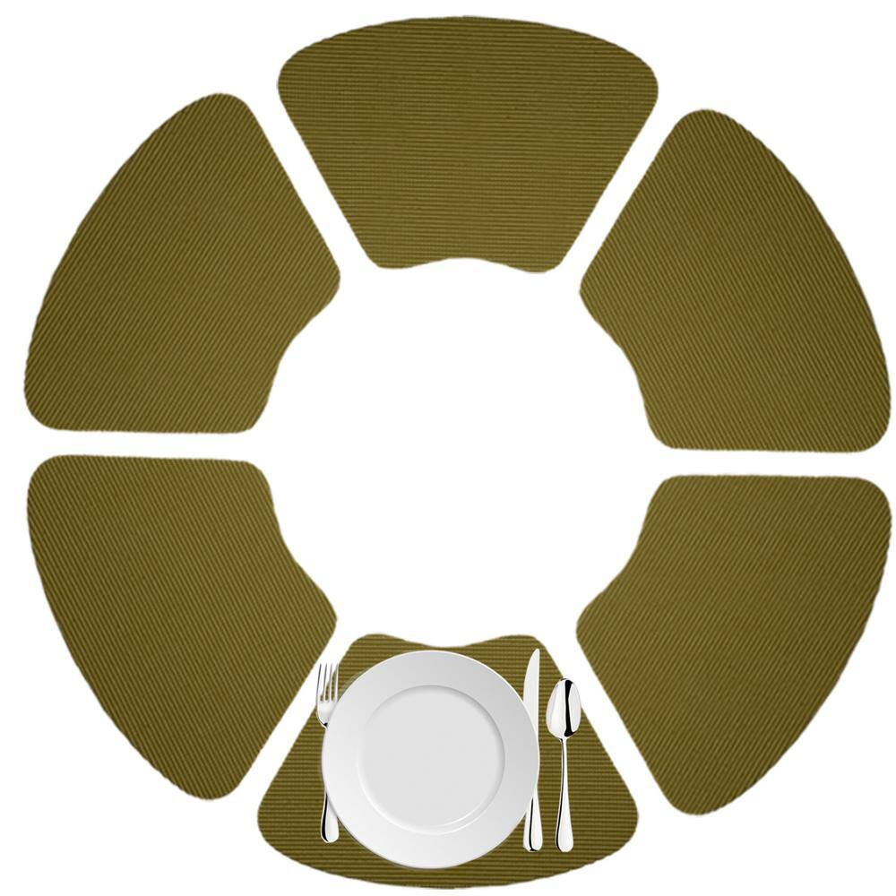 Fishnet 19 in. x 13 in. Moss PVC Covered Jute Wedge Placemat (Set of 6) - Hercitys