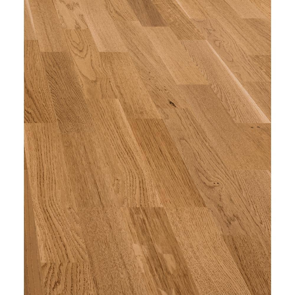 Amber European Oak 1/2 in. T x 7.2 in. W Click Lock Wire Brushed Engineered Hardwood Flooring (38.6 sq.ft./case) - Hercitys