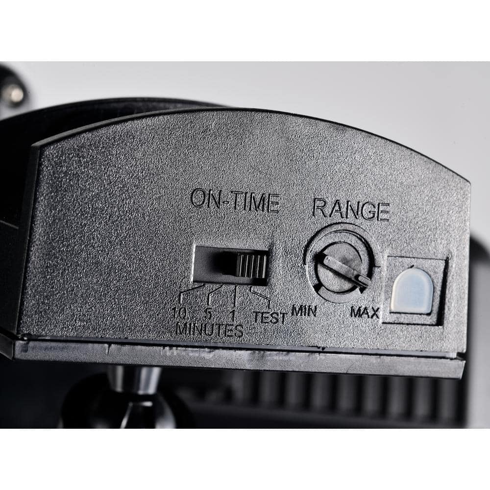 40-Watt 180-Degree Black Motion Activated Outdoor Integrated LED Security Flood Light with PIR Dusk to Dawn Sensor - Hercitys