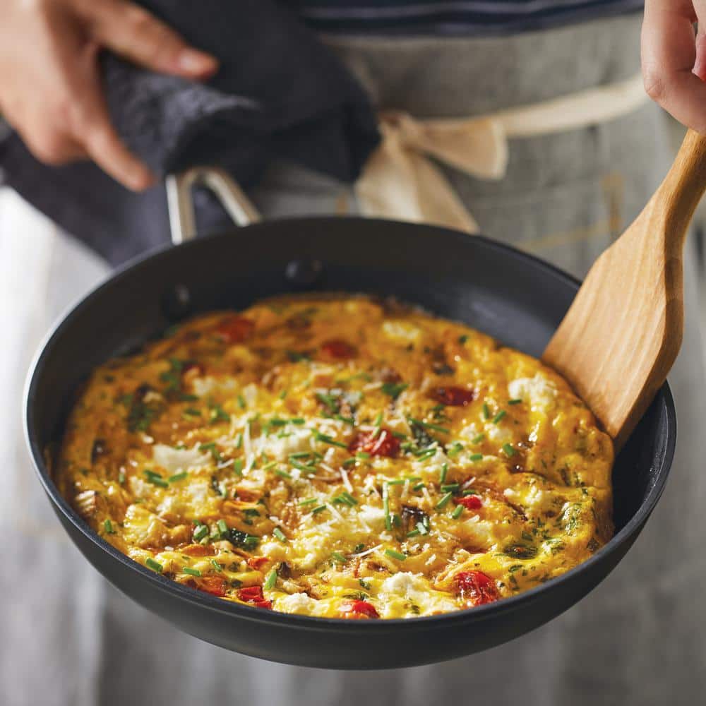 10 in. Hard Anodized Aluminum Nonstick Frying Pan with Lid Black - Hercitys