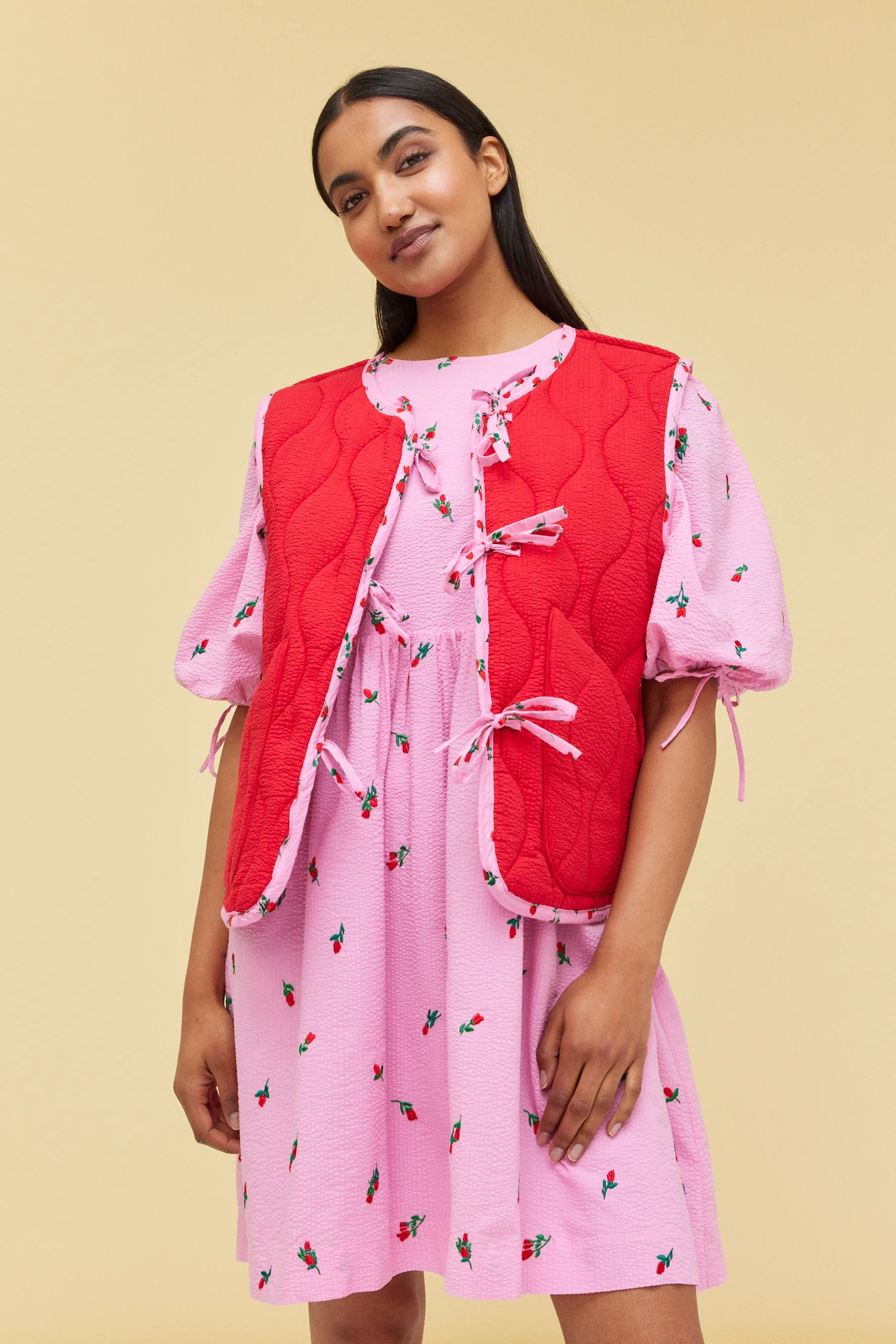 BOW-TIE REVERSIBLE QUILTED VEST - ROSES - Hercitys