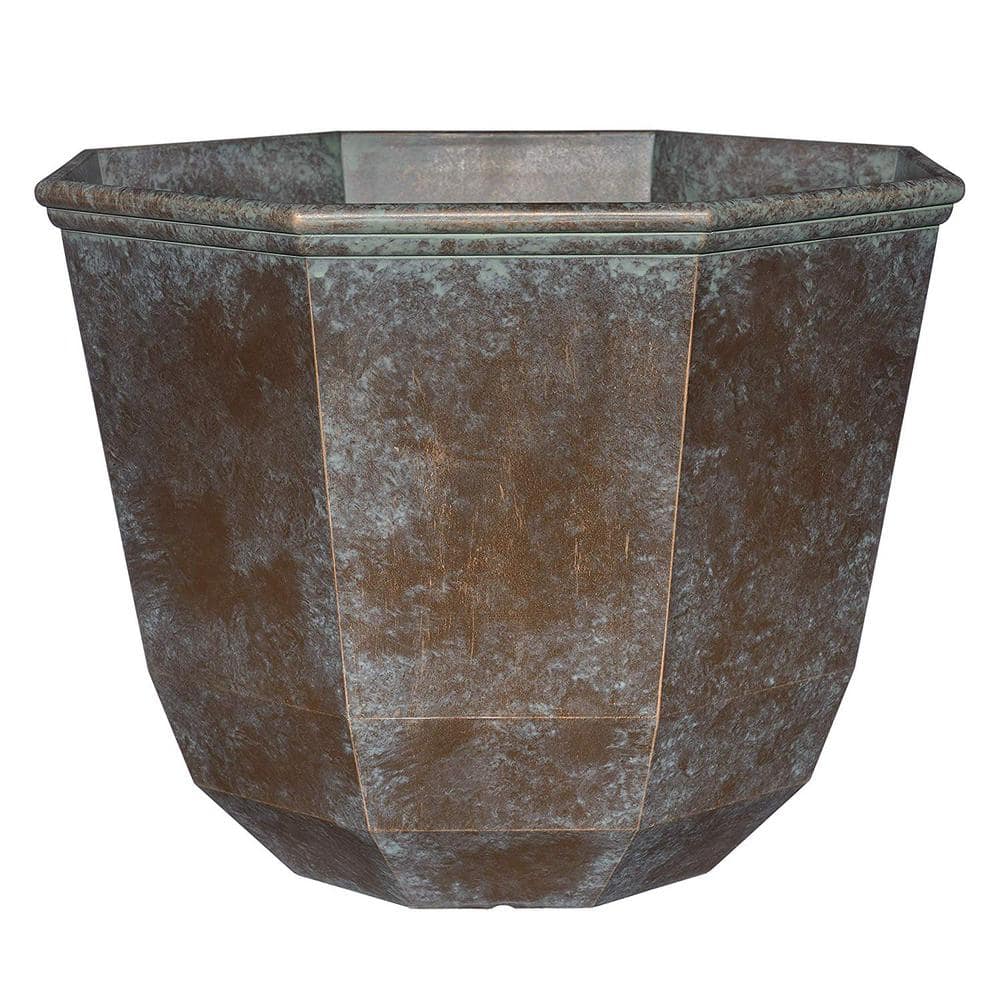 15 in. Weathered Copper Shaina Resin Planter - Hercitys