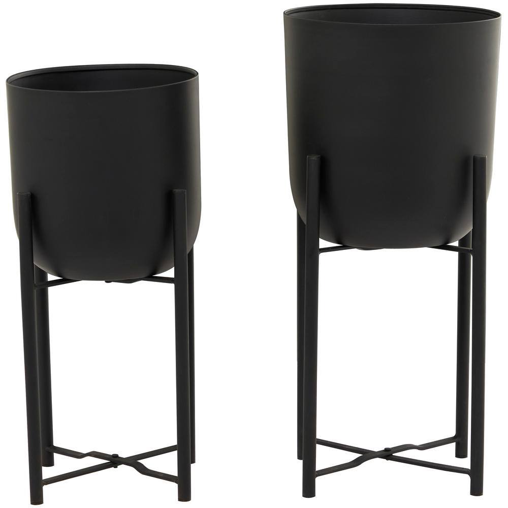 22 in., and 20 in. Large Black Metal Indoor Outdoor Planter with Removable Stand (2- Pack) - Hercitys