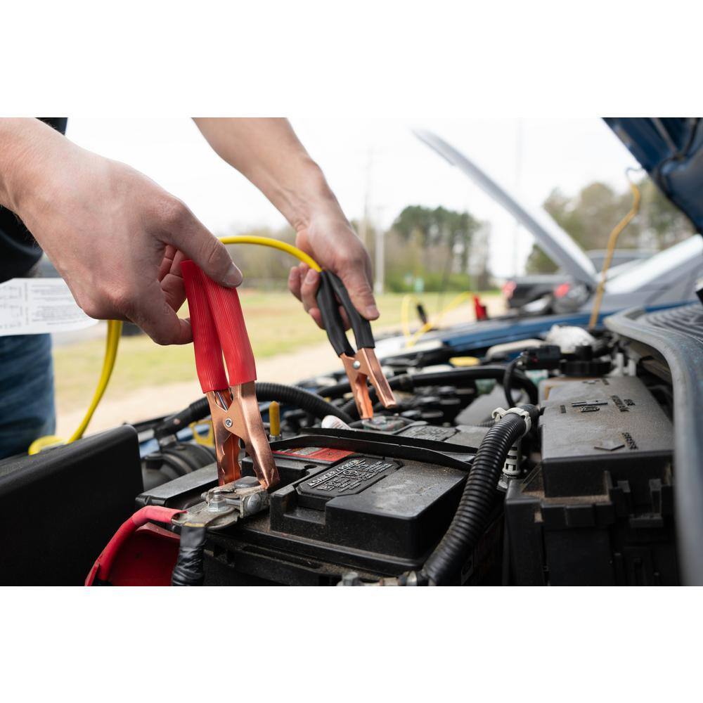 12 ft. 8-Gauge 200 Amp Yellow Booster Cables - Hercitys