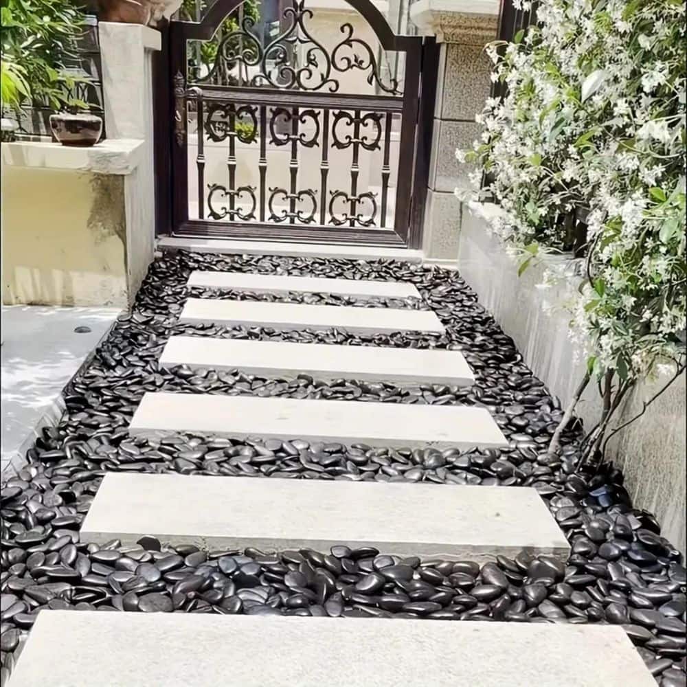 38 lbs. Decorative Garden Stone, Walkways, Yard, 1-3 in. Large Polished River Rocks for Plants Pots, Vases, Crafts - Hercitys