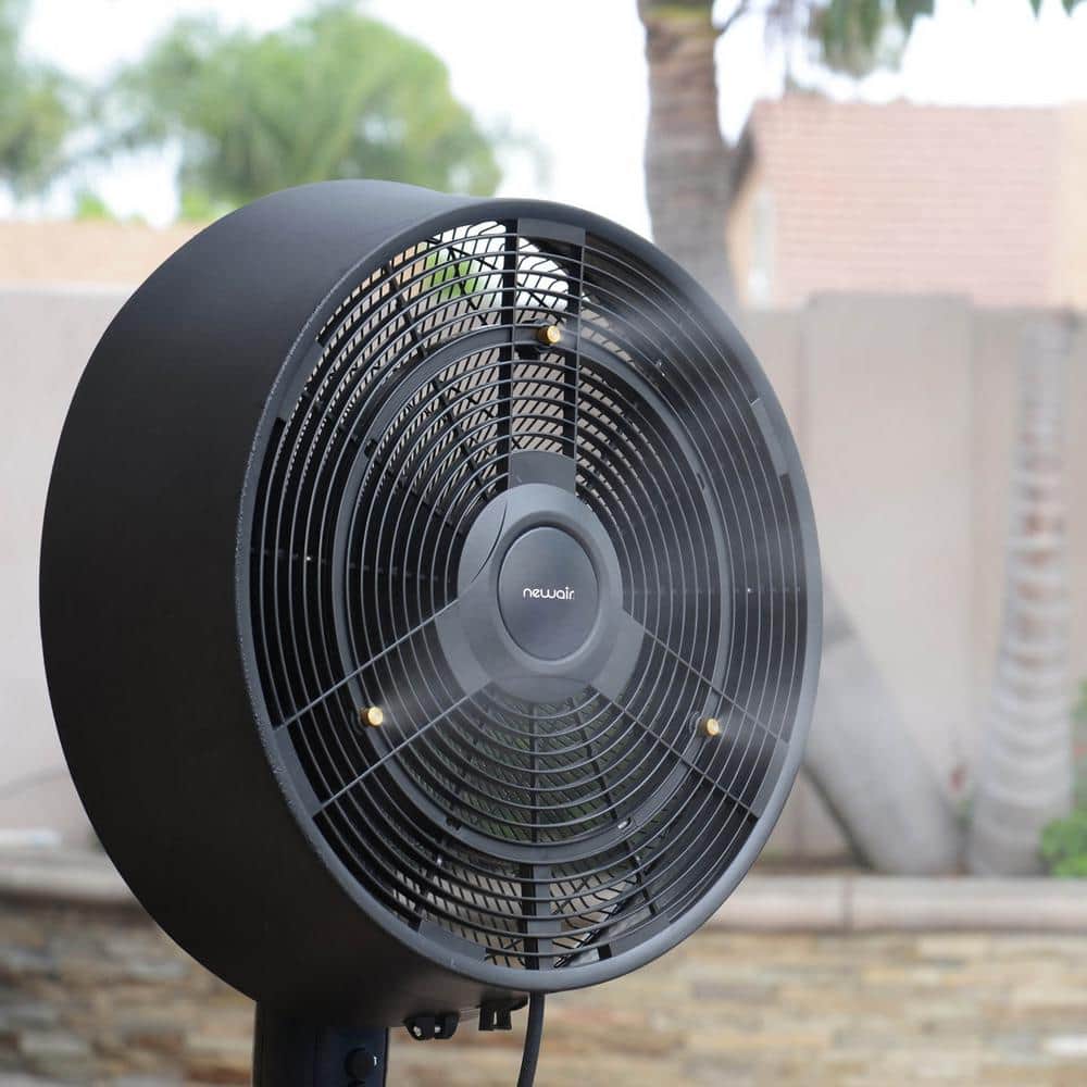 18 in. 3-Speed Wide-Angle Oscillating Outdoor Misting Fan and Pedestal Fan for Cool Down 500 sq. ft. – Black - Hercitys