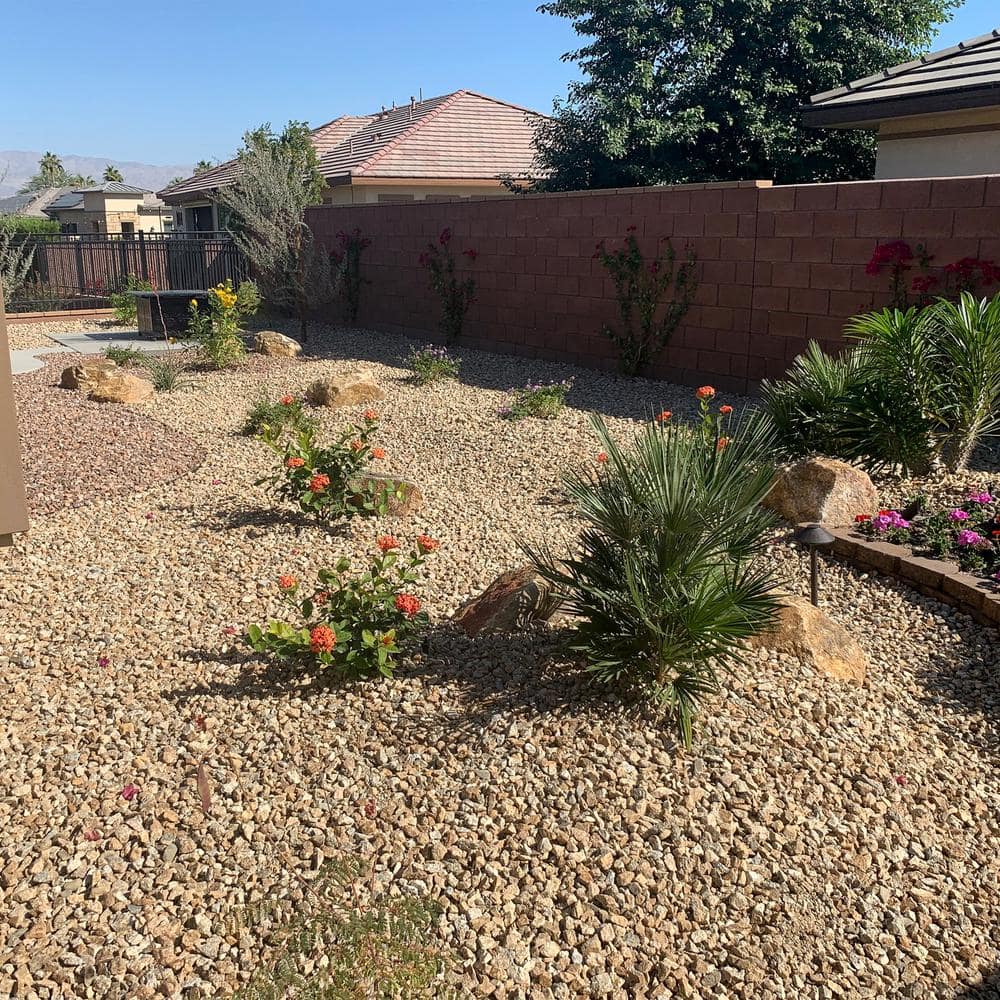 0.25 cu. ft. 3/8 in. Mojave Gold Bagged Landscape Rock and Pebble for Gardening, Landscaping, Driveways and Walkways - Hercitys