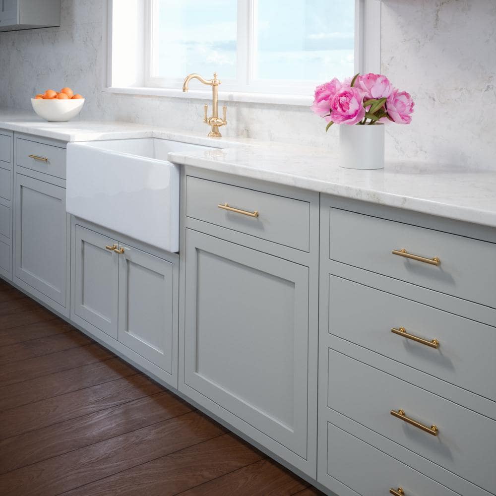 10-Pack Flynn 5-1/2 in. (140 mm) Center-to-Center Modern Satin Brass Bar Drawer Pull - Hercitys