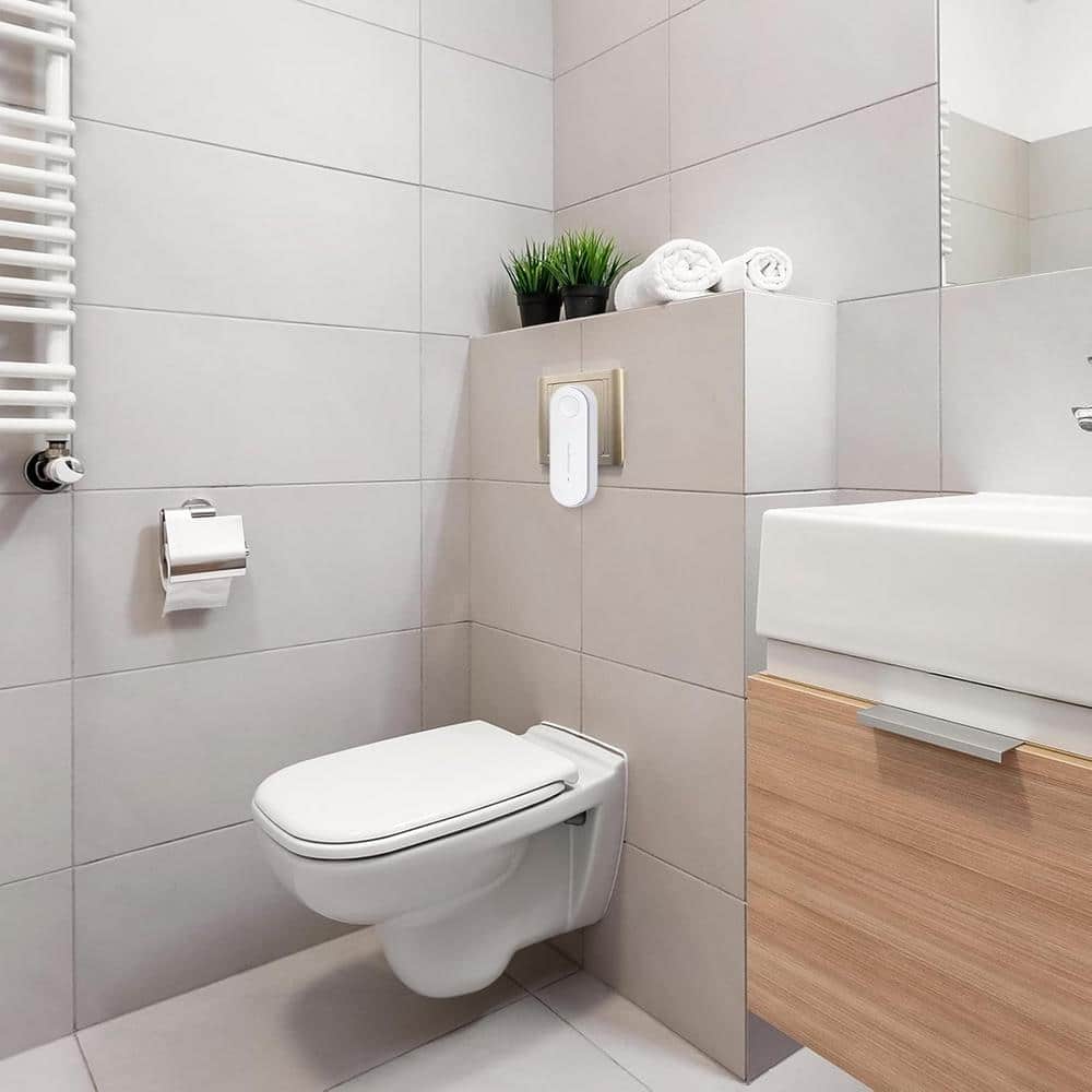 20 Sq. Ft. Mini Portable Plug-in Negative Ion Air Purifier in White (2 Pack) - Hercitys