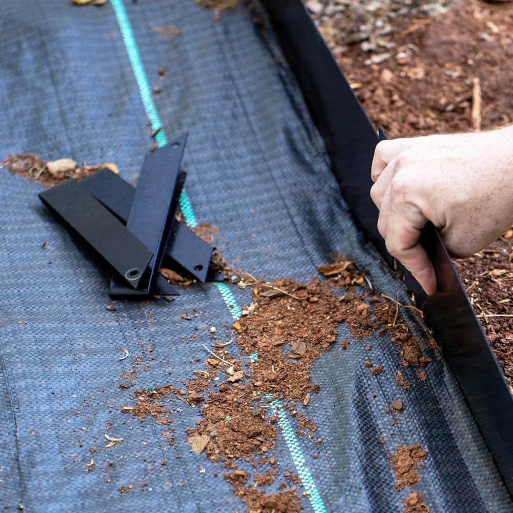 2 in. x 9 in. Black Landscape Edging Connector for 6 in. to 8 in. Edging (4-Piece) - Hercitys