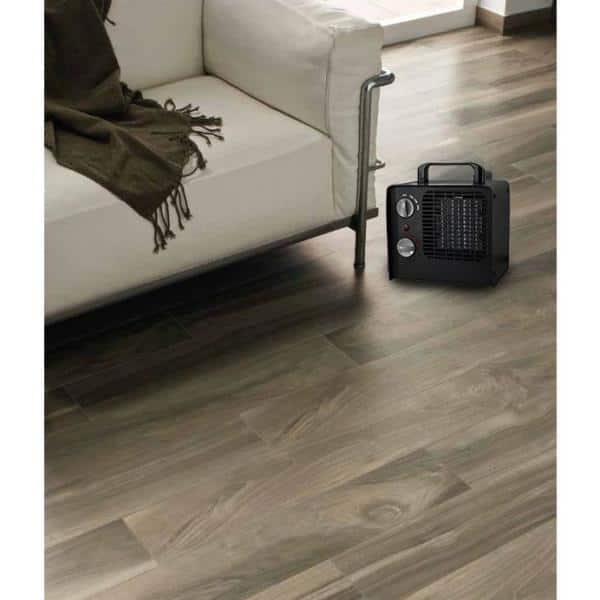 10 in 1500-Watt Retro TV Look Ceramic PTC Heater - Hercitys