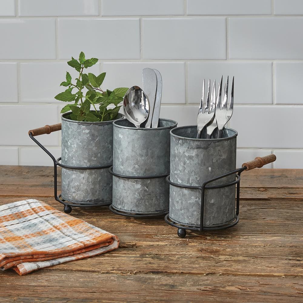 5.5 in. H x 16 in. W x 4.5 in. D Farmhouse Metal Portable Utensil Caddy - Hercitys
