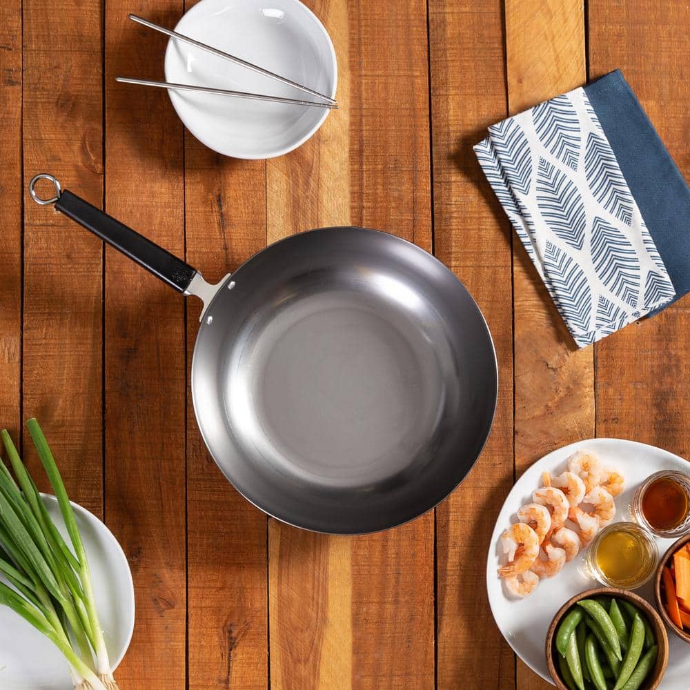 12 in. Silver Carbon Steel Stir Fry Pan with Ergonomic Handle - Hercitys
