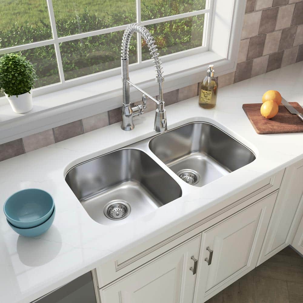 32 in. Undermount 50/50 Double Bowl Satin 18 Gauge Stainless Steel Kitchen Sink with Strainer - Hercitys