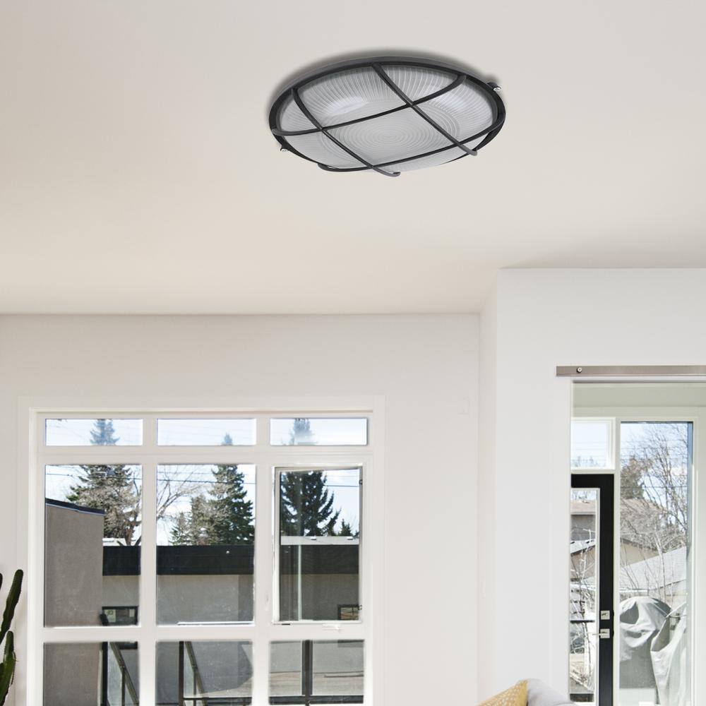 1-Light Integrated LED Flush Mount Ceiling Light in Black - Hercitys