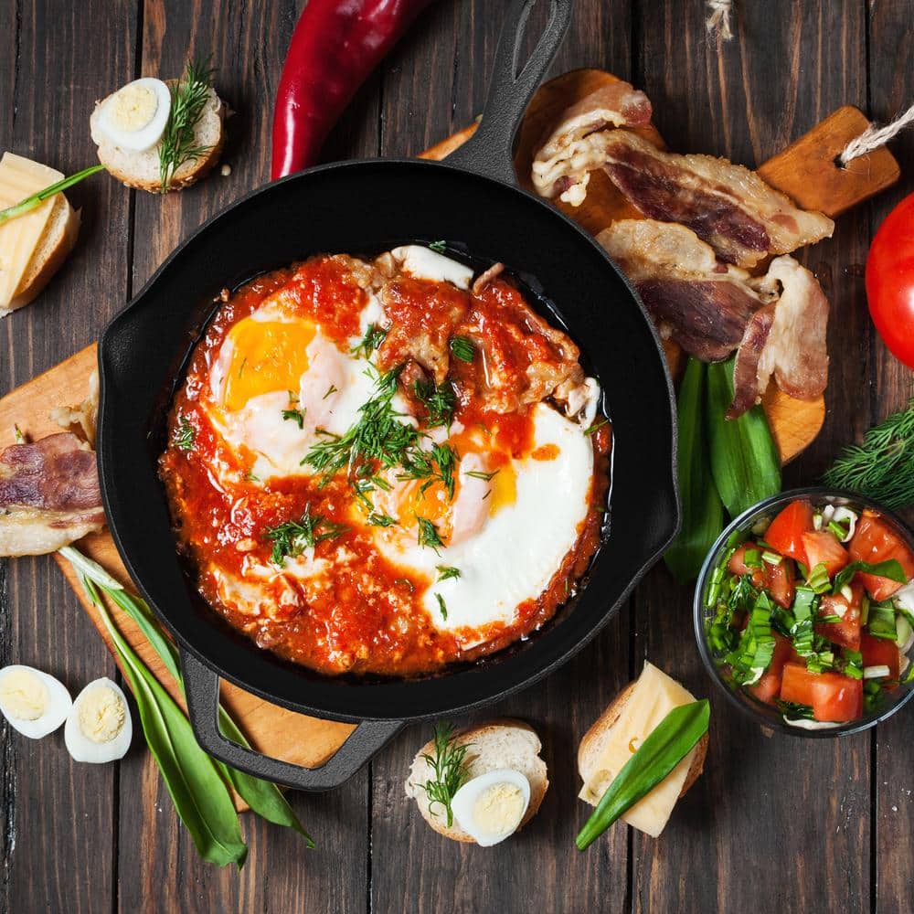 12 in. Cast Iron Skillet in Black with Pour Spout - Hercitys