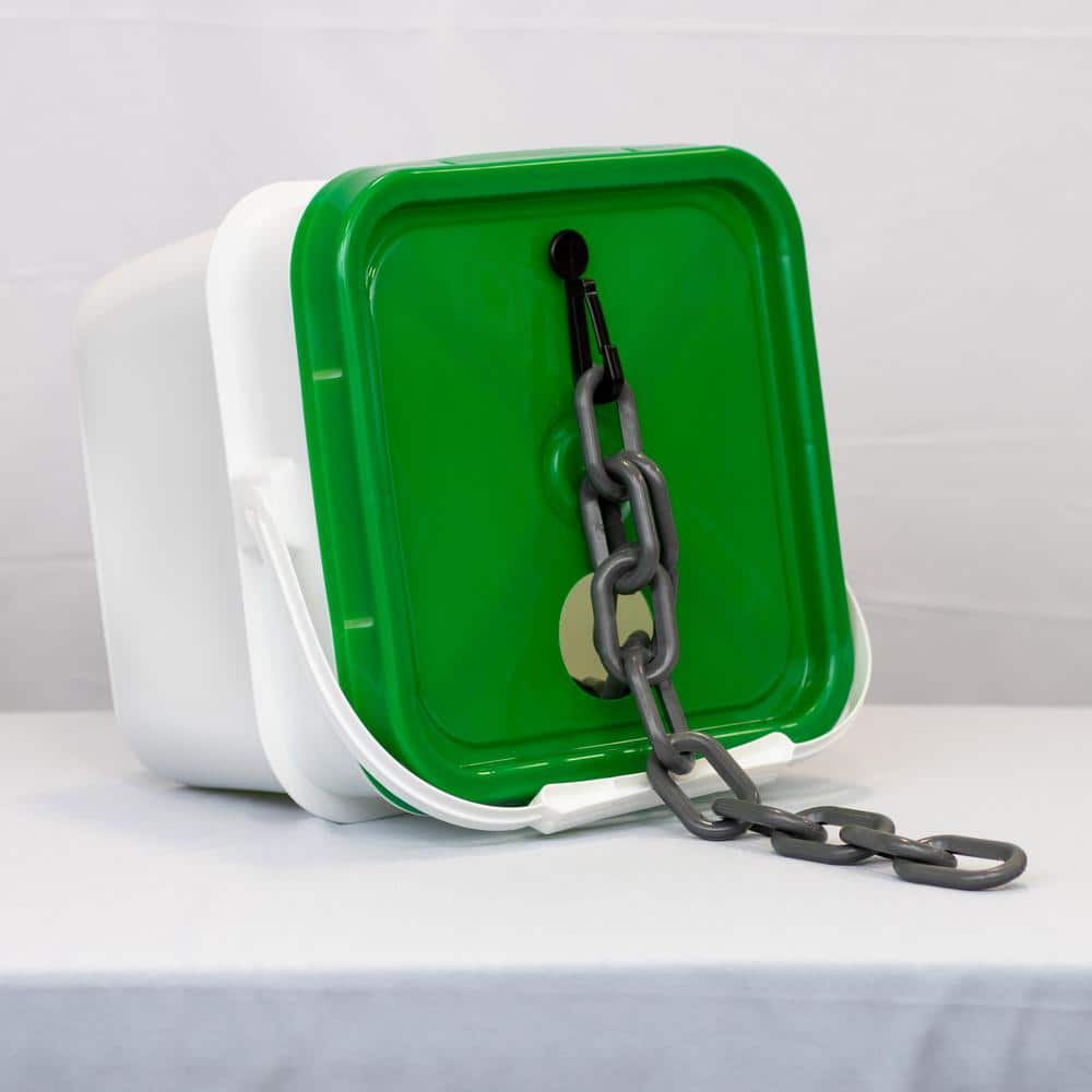 2 in. (#8, 51 mm) x 65 ft. Heavy Duty Plastic Safety Chain Slate Gray in a Pail - Hercitys