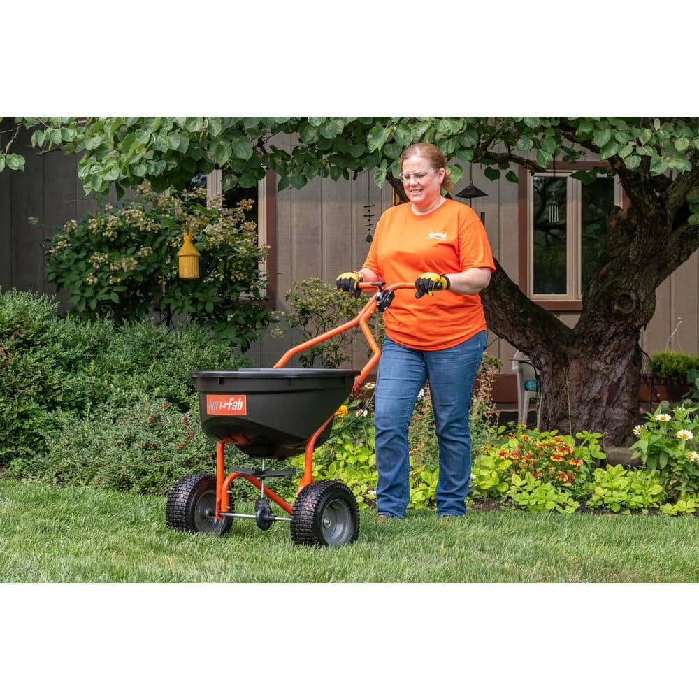 17,500 sq. ft. Coverage Push Broadcast Spreader - Hercitys