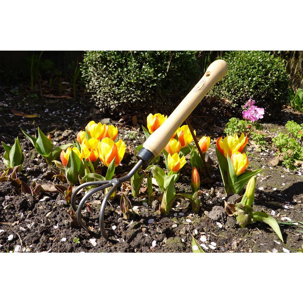 15 in. 3-Tine Hand Cultivator with 12 in. Midsize Handle Head 3 in. L x 3 in. W Total 15 in. L 5 lbs. - Hercitys